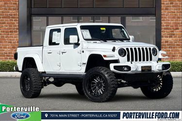 2023 Jeep Gladiator