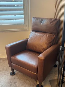 Room & Board Wynton Leather Recliner (Laino Cognac color)