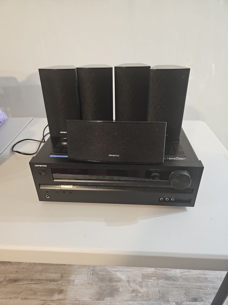 Onkyo AV Receiver HT-R391 5.1-Channel For Home Theater Surround Sound System With 5 Speakers