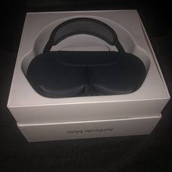 Black AirPod Max