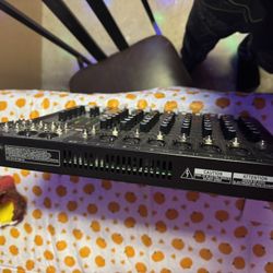 8 Channel Mixing Board 