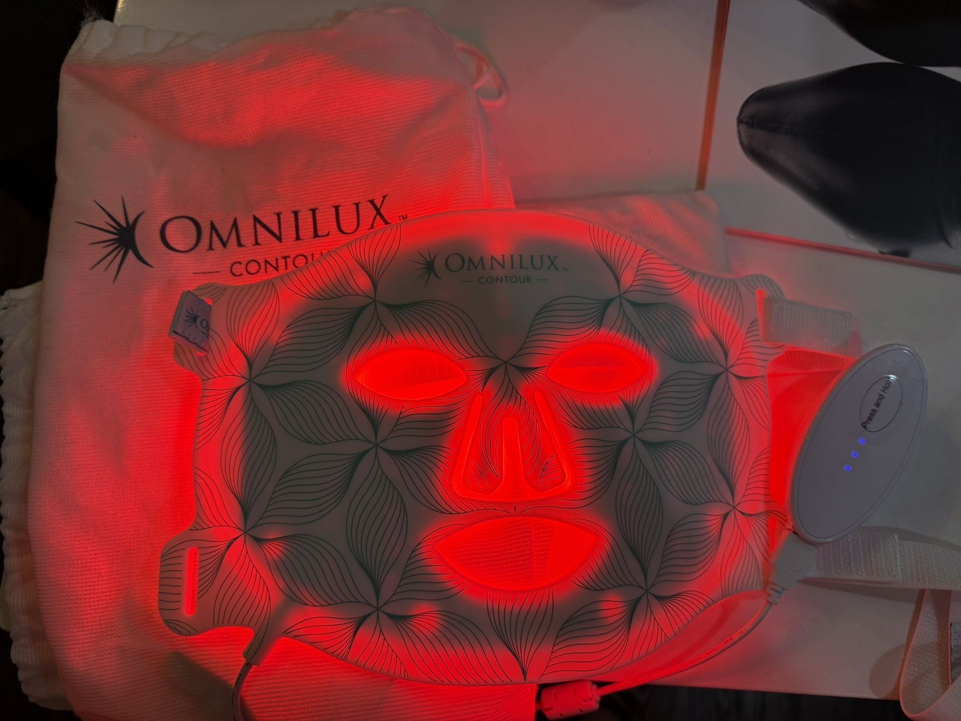 Omnilux Contour Face