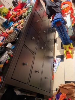Dresser & Bed queen size new both
