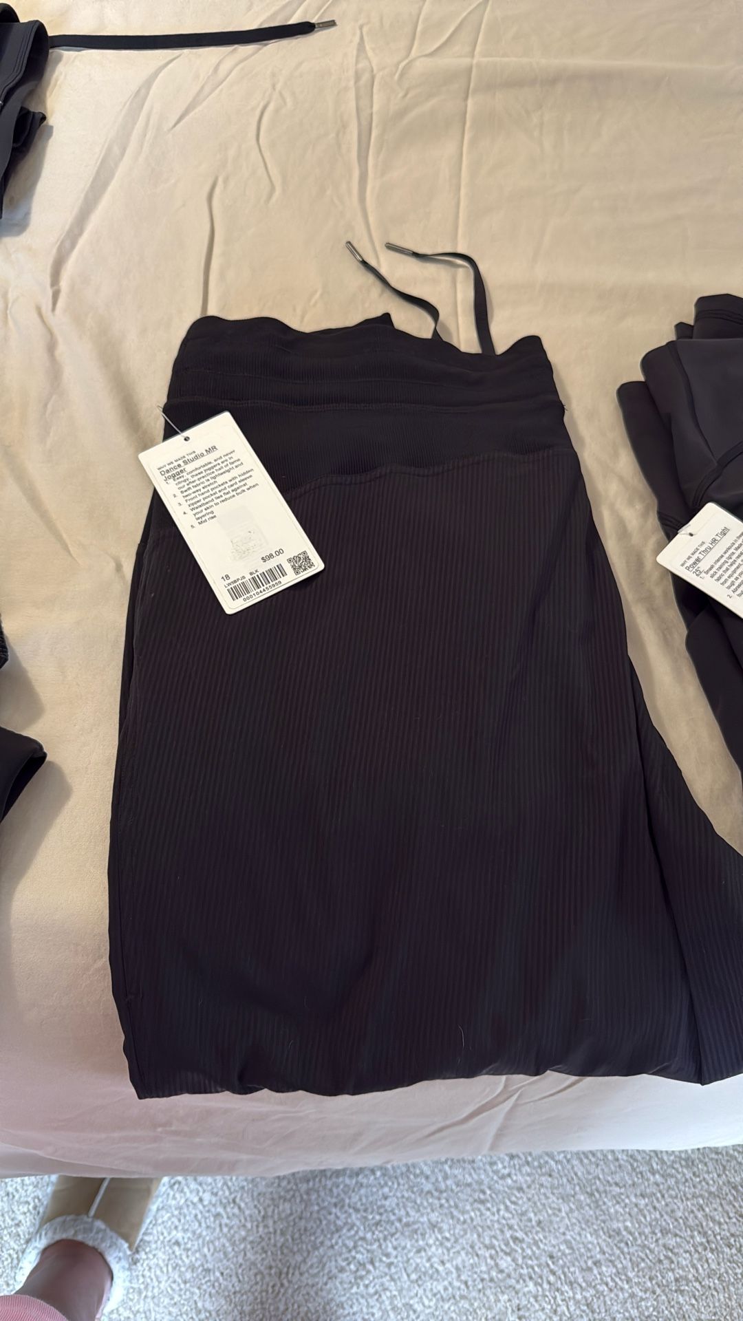 Lululemon dance studio jogger