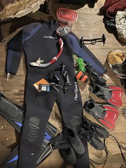 Whole XX2 Male Scuba Suit And Accessories 