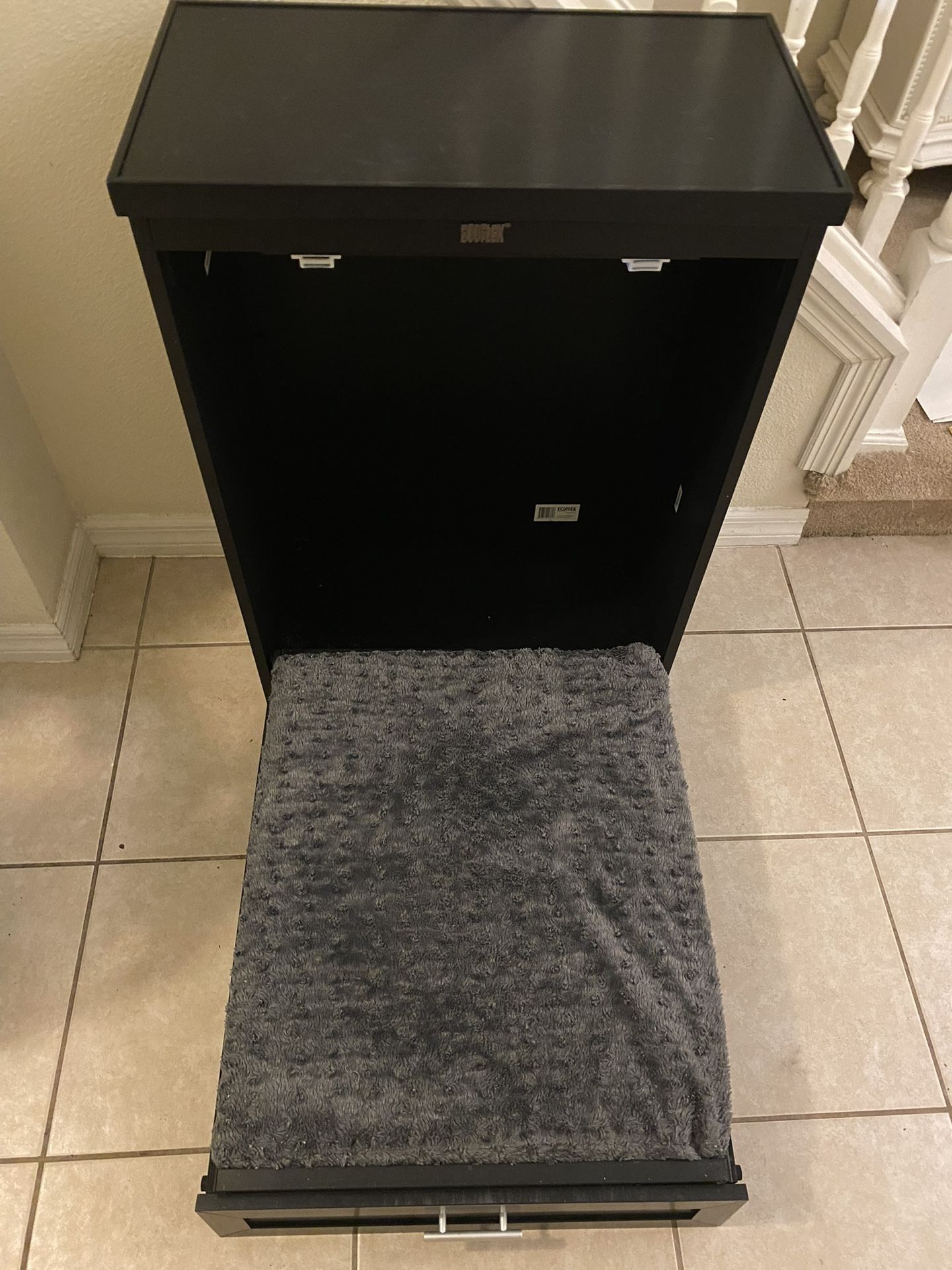 Dog Bed (Murphy Bed) Like New
