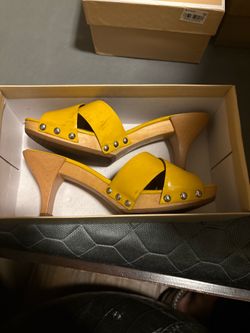 Women's Heels - Various Colors & Styles size 9.5