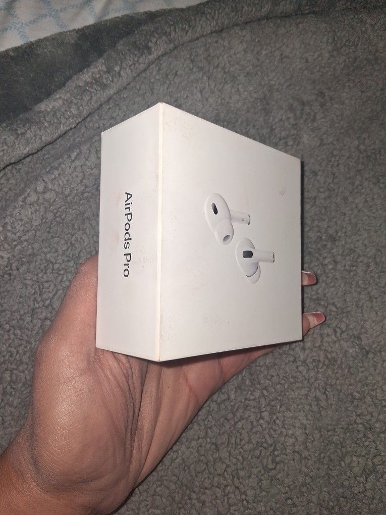 SEALED AIRPODS PRO(2ND GEN)