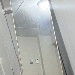 Stand Up Mirror 