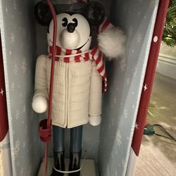 Christmas Mickey Mouse decor