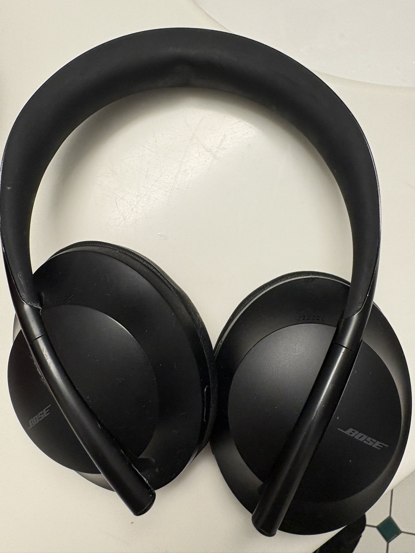 Bose Noise Cancelling Headphones 700 – Black – $100