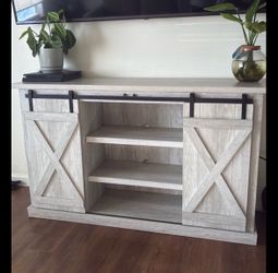 Barn door Tv stand