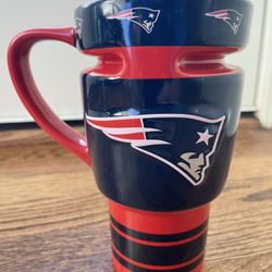 NFL New England Patriots Ceramic Mug Boelter Brands With Lid Football Coffee Cup. It was used once a long time ago and recently washed and now sparkli