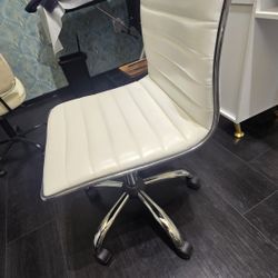 Office Chair / Rolling Chair