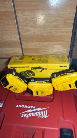 Dewalt Lithium Lon 6 ah 20v (NEW) 