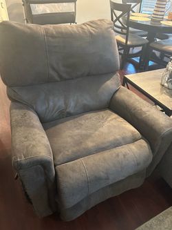 Recliner and 3 seat sofa