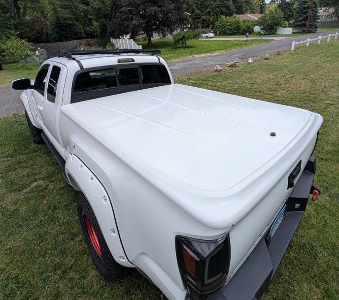 Toyota Tacoma Bed Cover 2016-2023 Long Bed