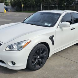 2011 Infiniti M37