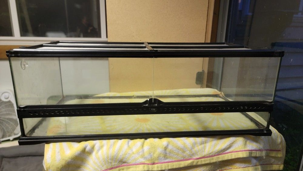 Exotera Reptile Tank
