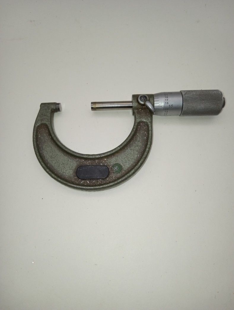 Mitutoyo 1-2" outside micrometer no.103-136