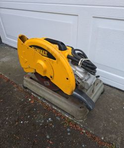 DEWALT 14" D28715 CHOP SAW GOOD CONDITION