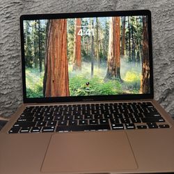 MacBook 2020 13 Inch
