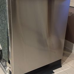 Samsung 53 dBA Dishwasher with Adjustable Rack in Fingerprint Resistant Stainless Steel - DW80CG4021SS