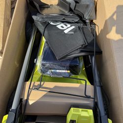 RYOBI 40V HP Brushless 20 in. Cordless Battery Walk Behind Push Lawn Mower.