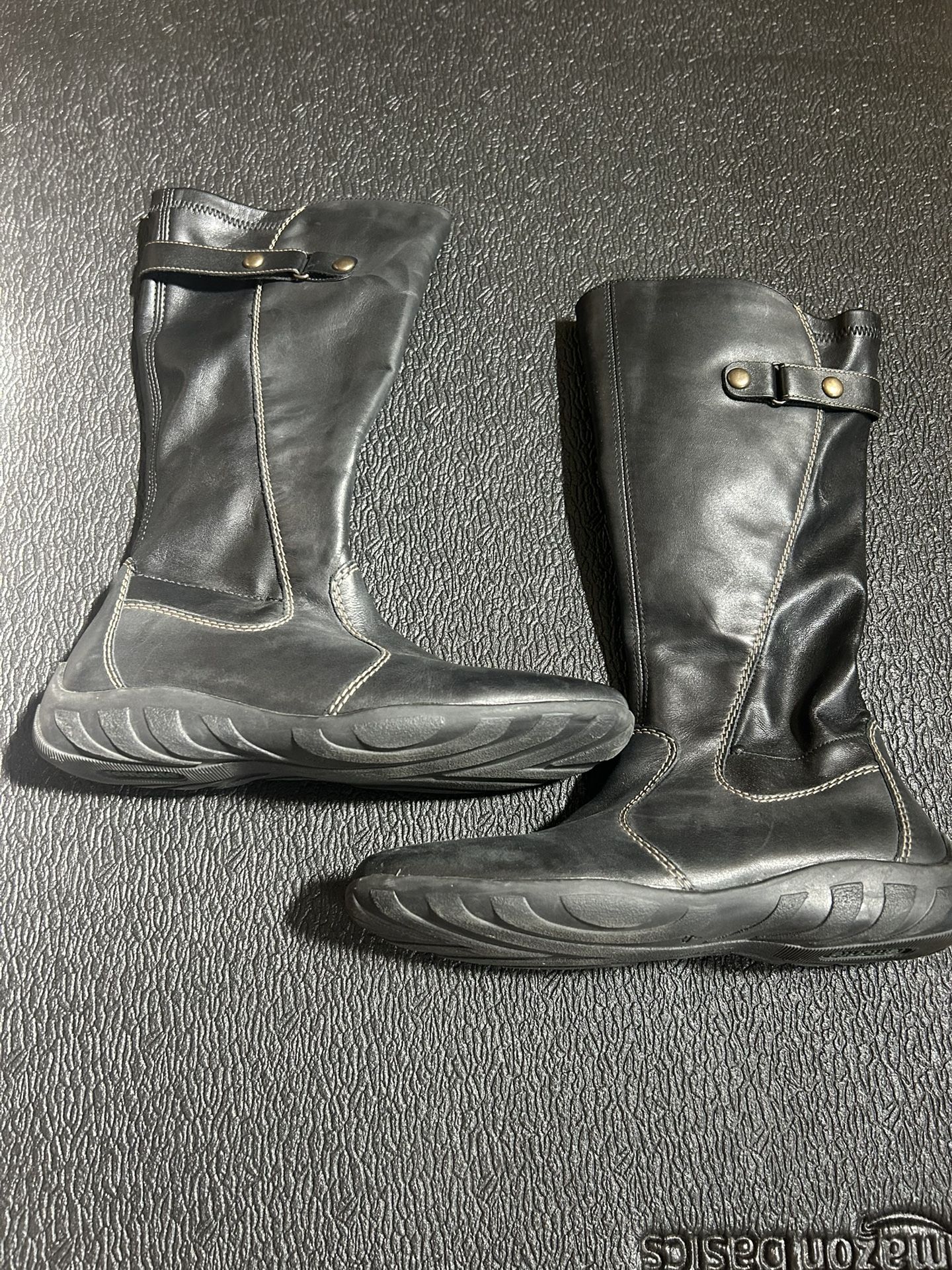 Remonte Comfortable Black Leather Boots