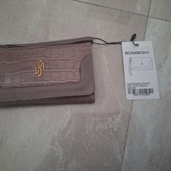 Usaflex Mauve Croco Cell Phone Wristlet Wallet – Elegant Faux Crocodile Leather

