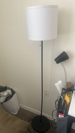 Standing lamp with bulb