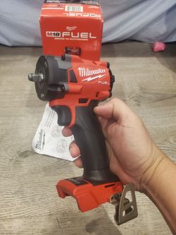 Milwaukee GEN-3 18V Brushless Cordless 3/8 in. Compact Impact Wrench ( Tool Only)