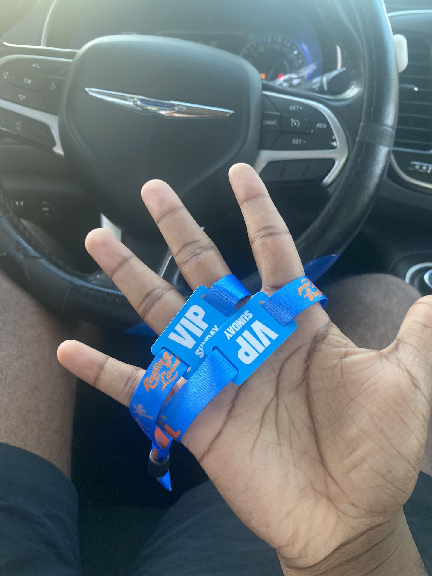 ROLLING LOUD VIP TICKET SUNDAYV