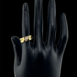 14k Yellow Gold Ring With Diamond 