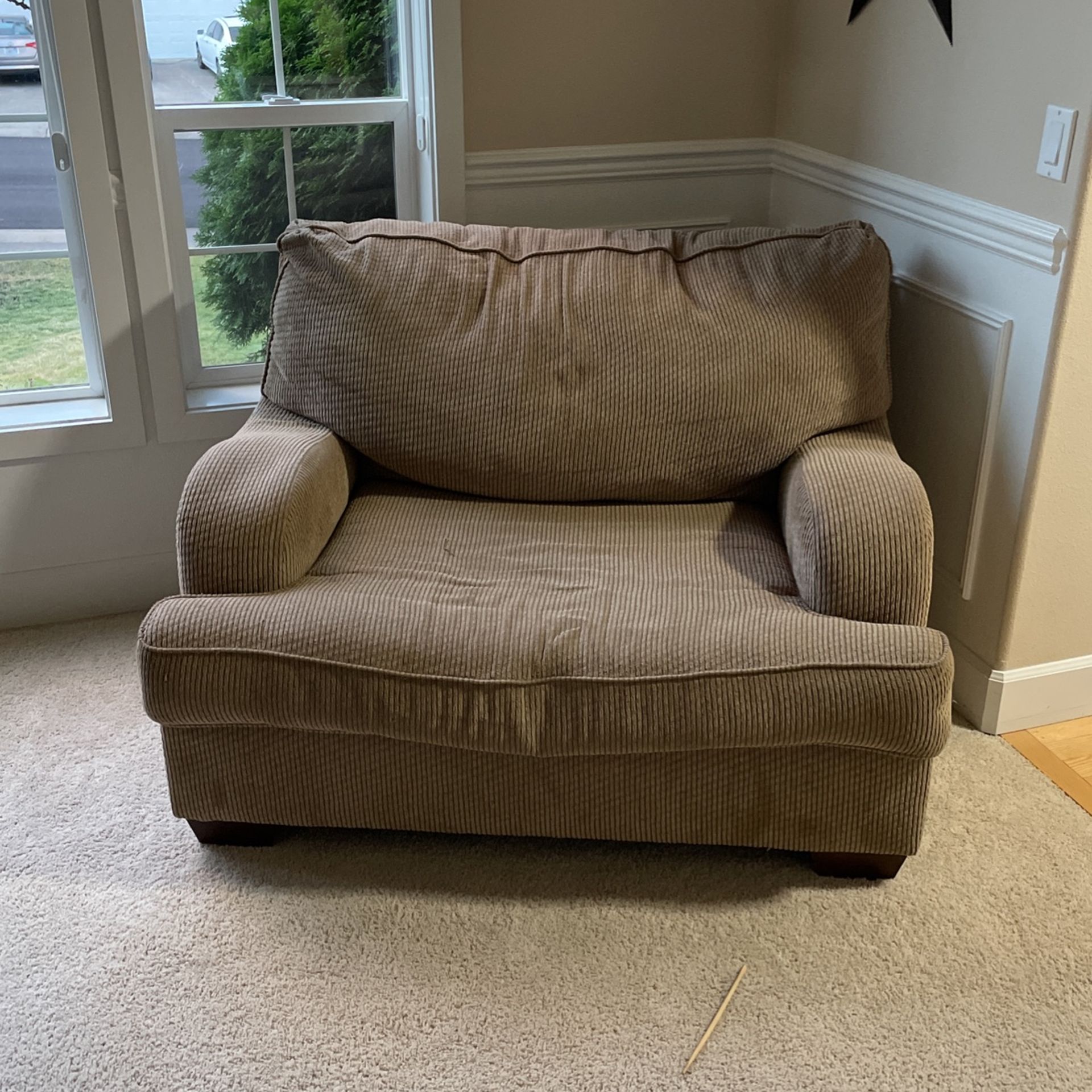 Super Comfy Oversized Sofa Chair  Free
