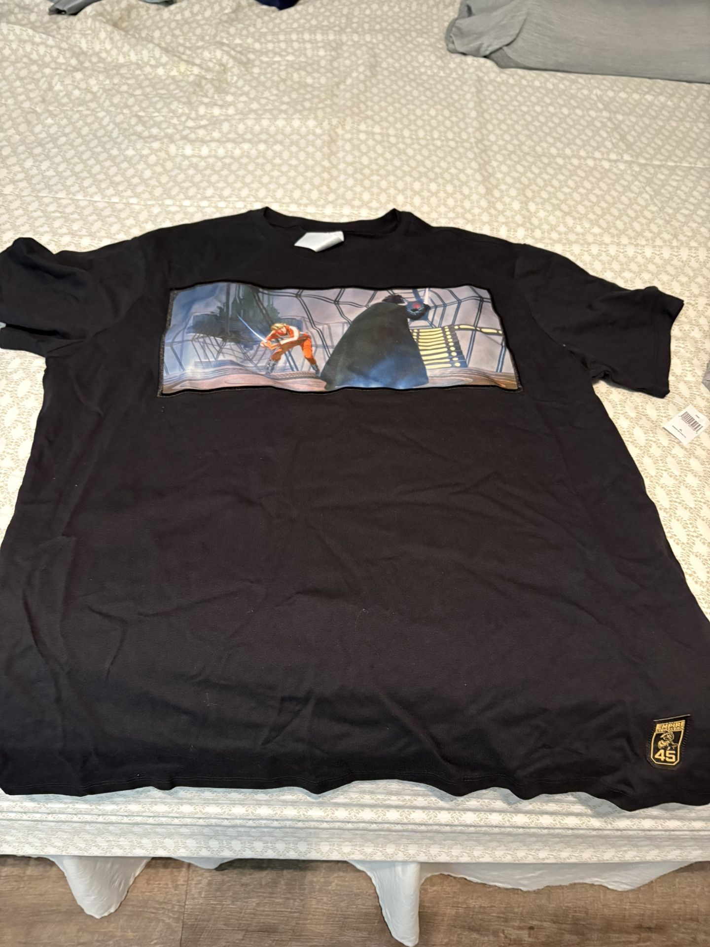 Men’s XL Star Wars T-shirt