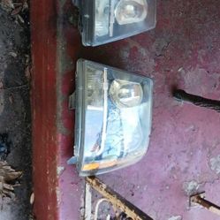 07-11 Chevy Headlights 