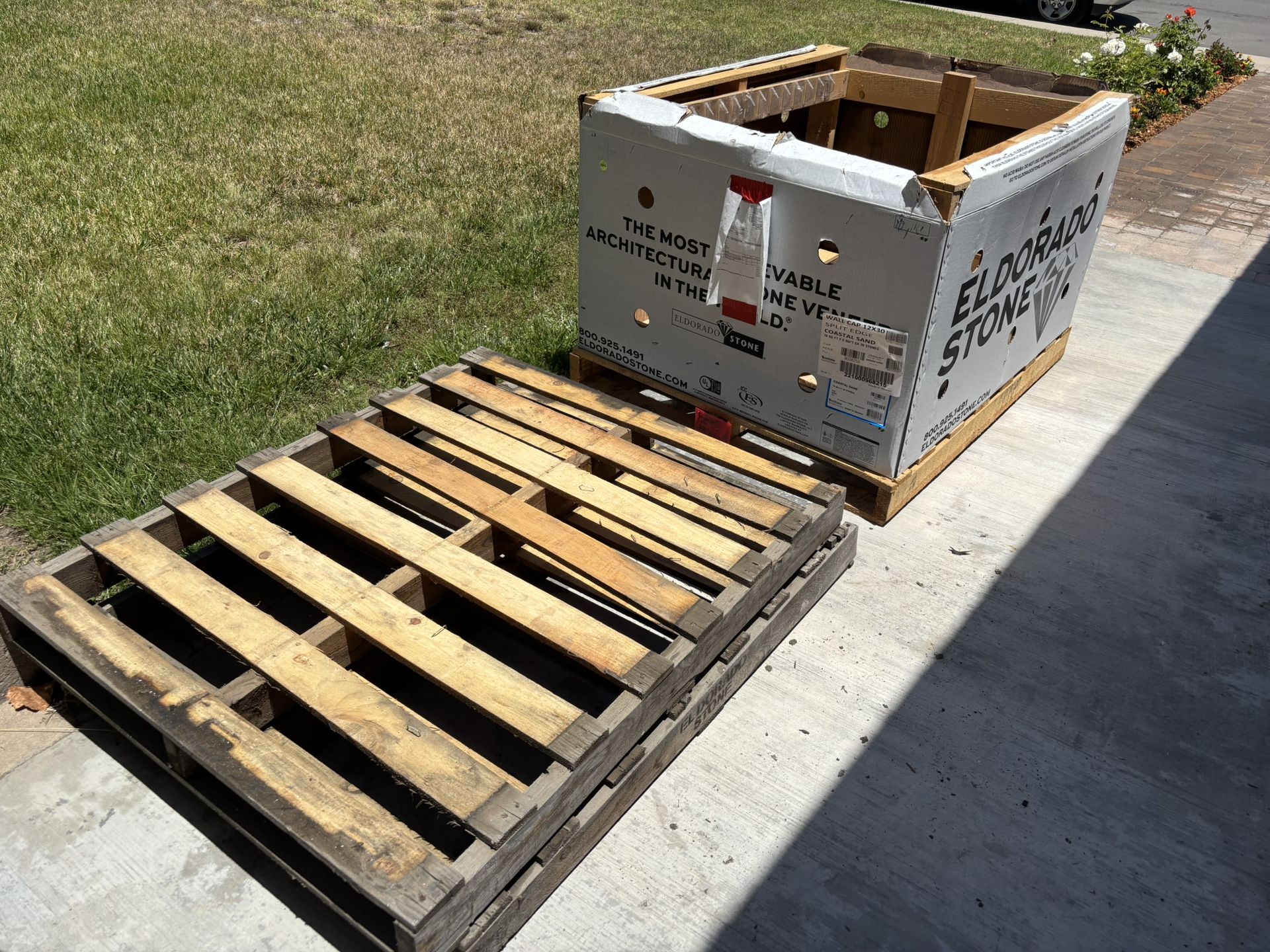 Pallets, 3, 1 With Crate - FREE