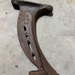 Antique Heavy Duty Metal B &G Plow Co Tool 