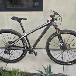 Niner Air 9 RDO carbon hardtail mountain bike