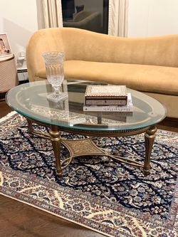 Elegant glass and Metal oval table