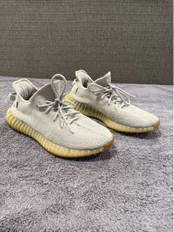 Adidas Yeesy Boost 350 V2 size 9.5 men’s