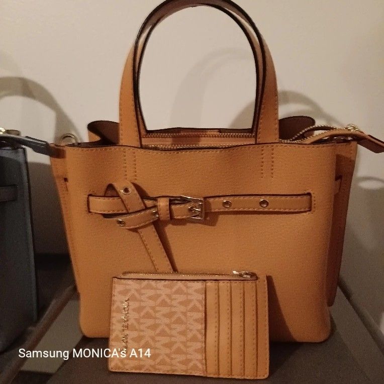 New With Tags Michael Kors Purse With Wallet