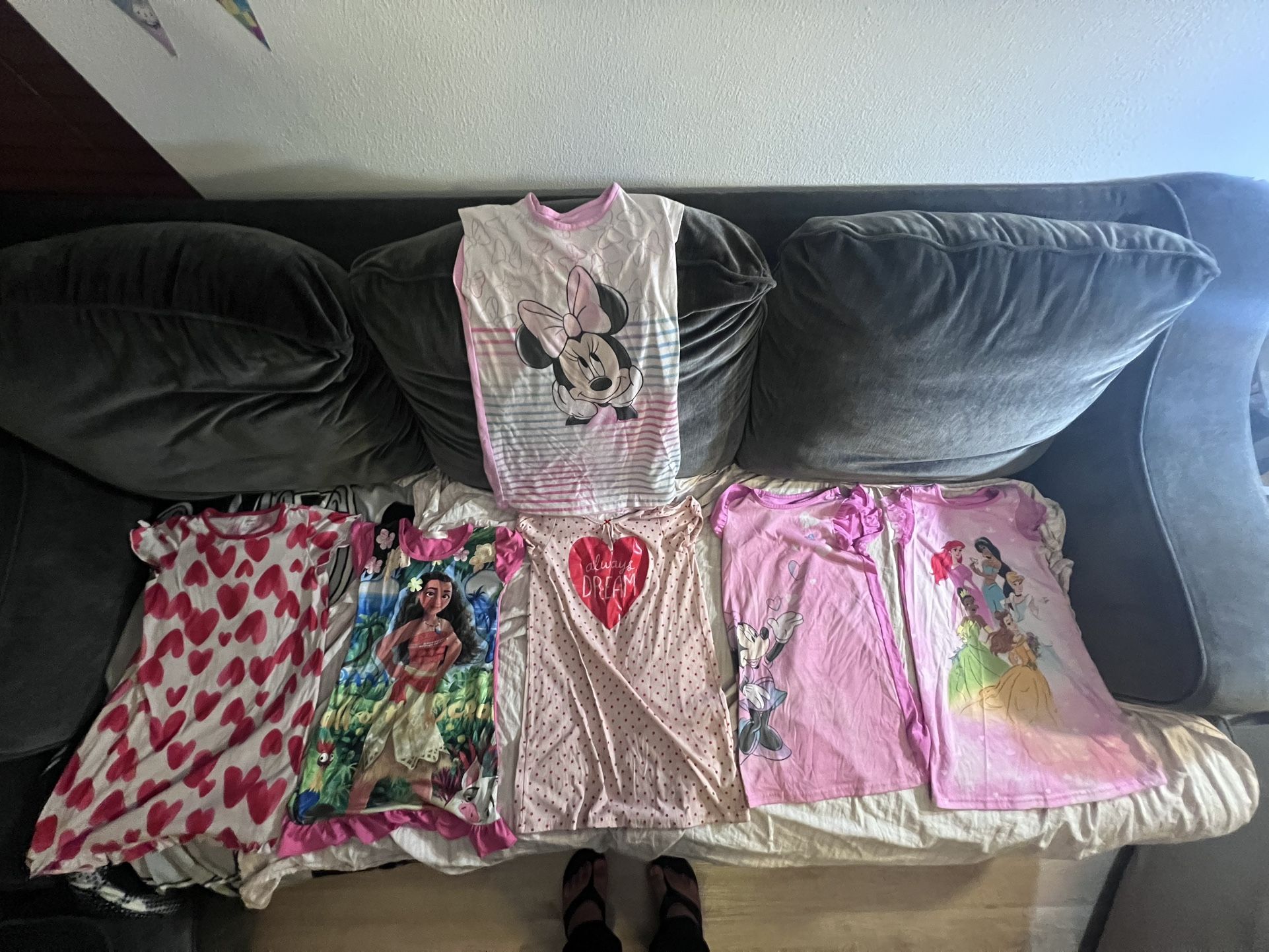 Girls Size 6 Gown Pajamas $10 For All 6 OBO