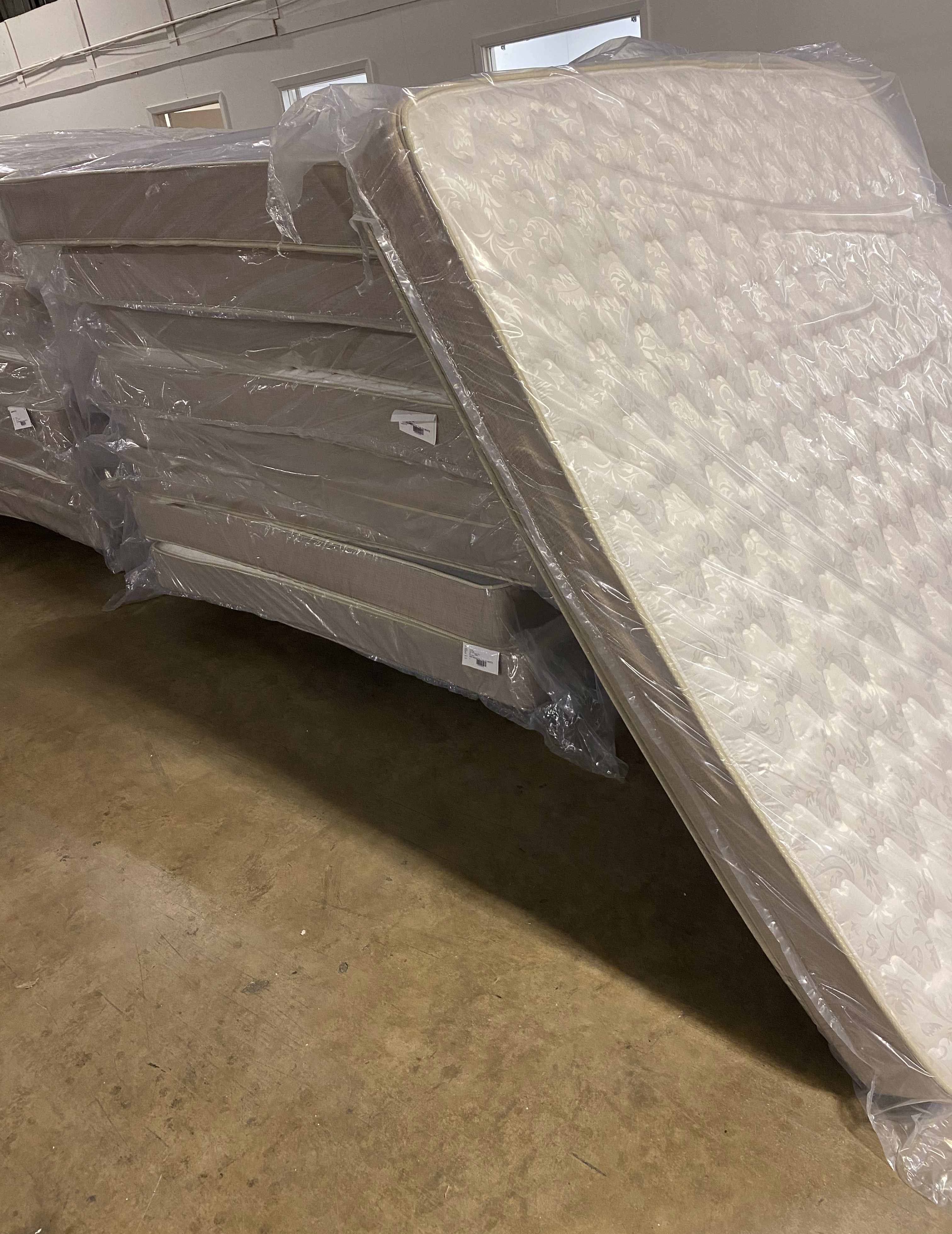 Clearance on all mattress - new ! 2 O