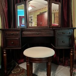 Vanity With Stool