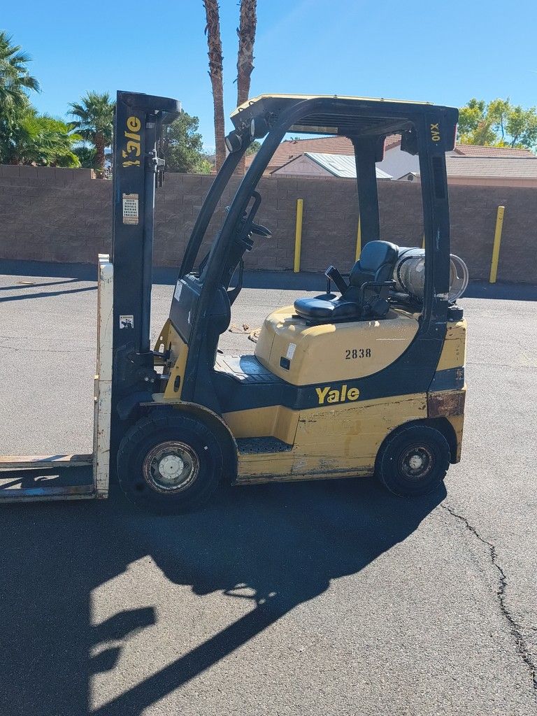 Yale 4000 Lb Forklift Low Hours 3800 Hours