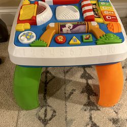 Baby activity table 