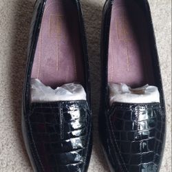 Clarks Women's Black Patent Leather Croc Print Loafers Slip-On Flats Size 11US