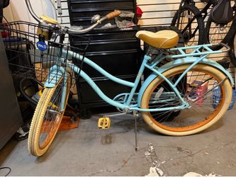 Huffy Women’s Cruiser Bike